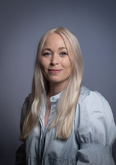 Portrettbilde av programleder Anna Reibo Jentoft